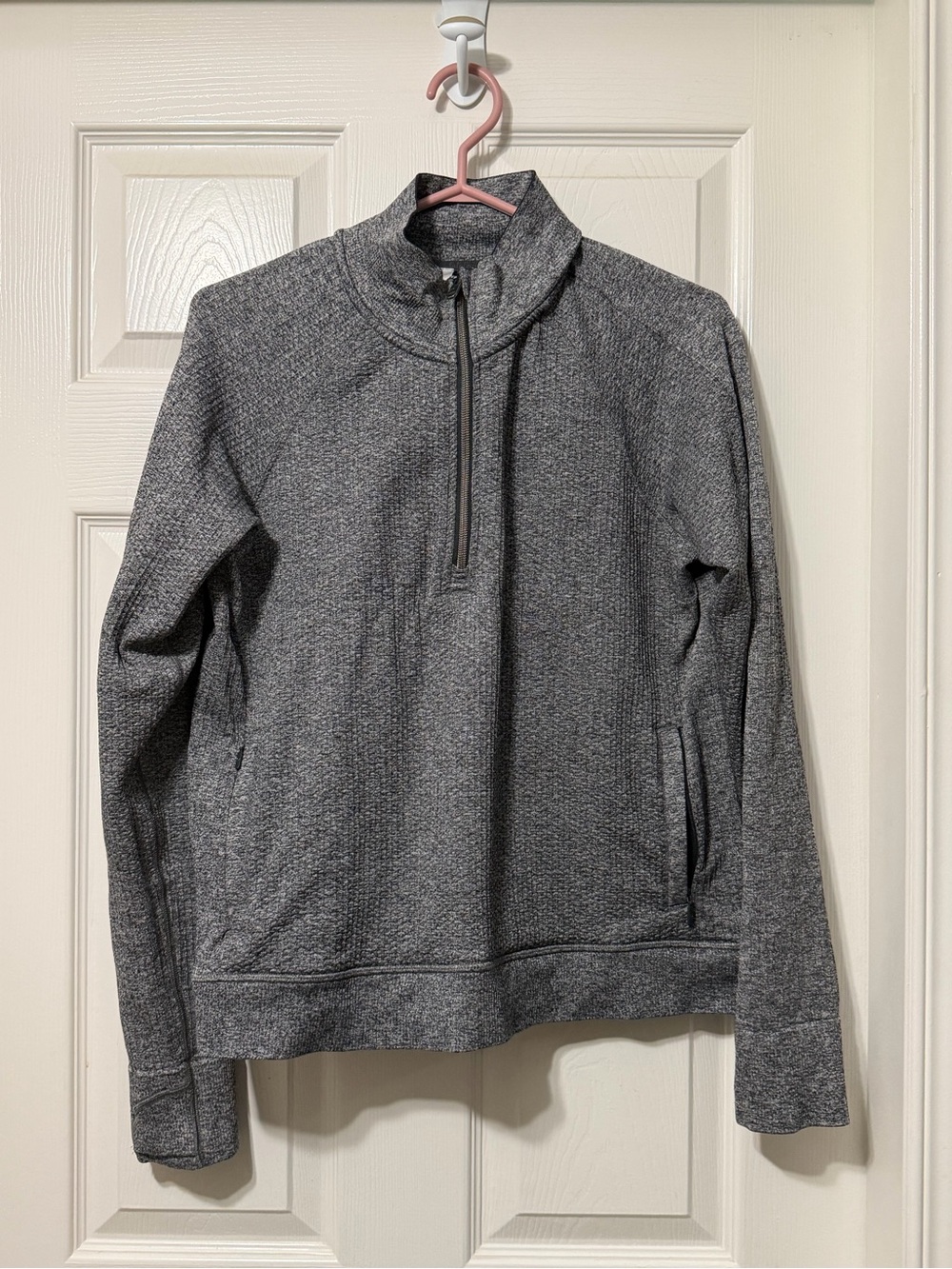 Lululemon athletica engineered warmth half zip size 12 euc